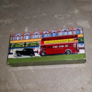 2007 Harrods Double Decker Bus & Black Taxi Cab
